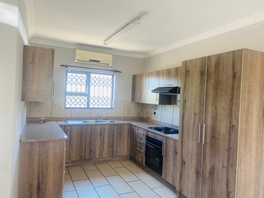 2 Bedroom Property for Sale in Gateway Manor North West